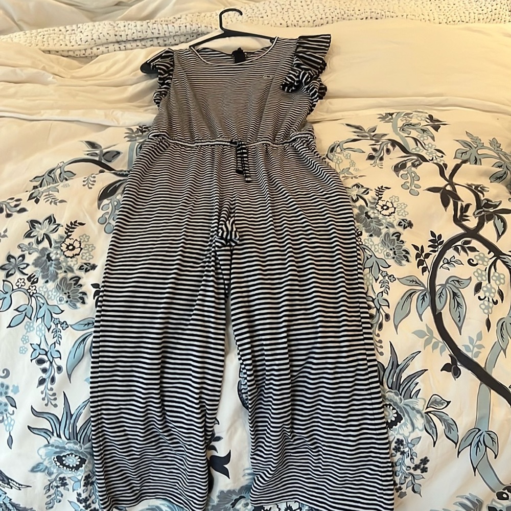 Vineyard vines navy/white size 12 jumper